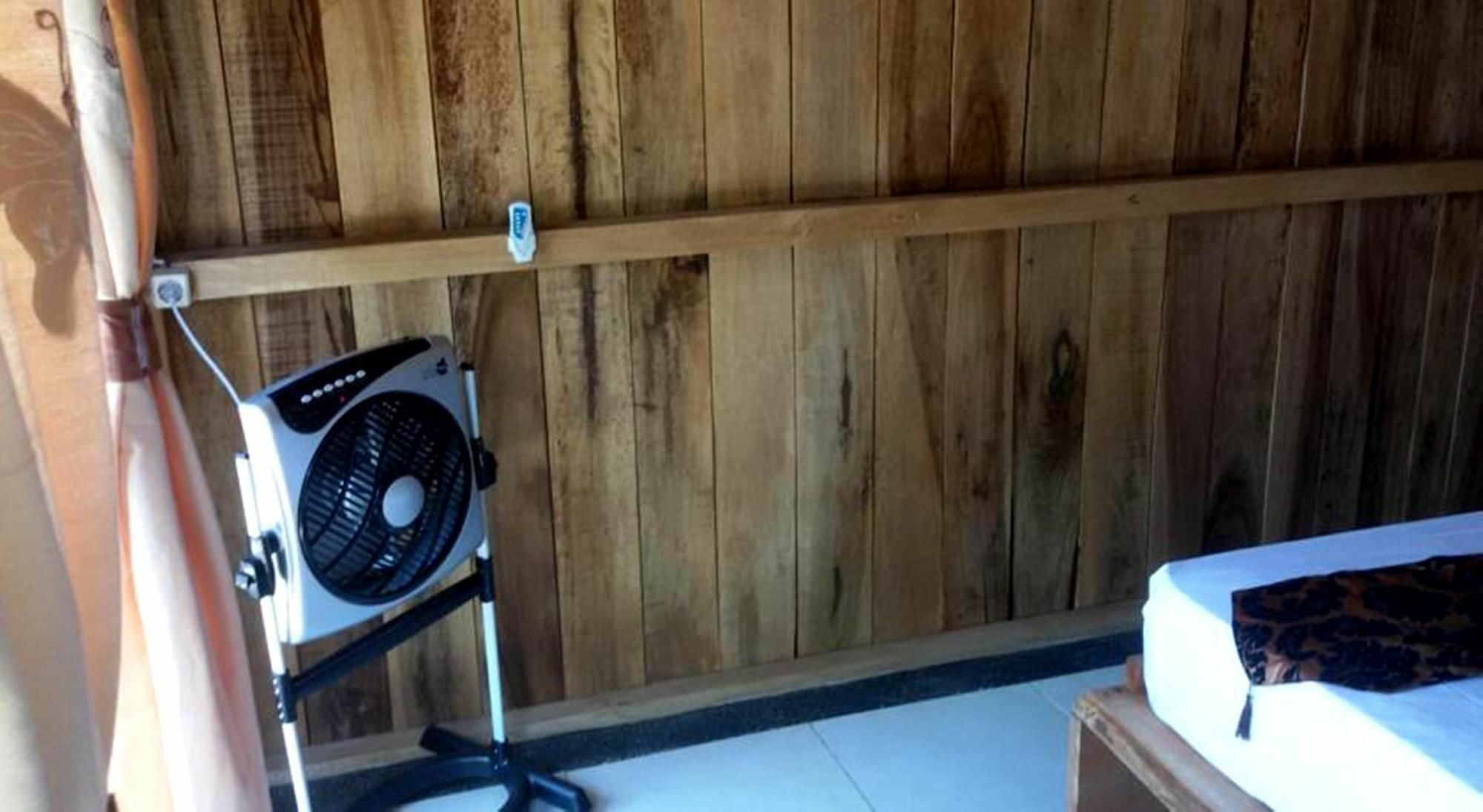Beach Box Bungalow Gili Trawangan Kültér fotó